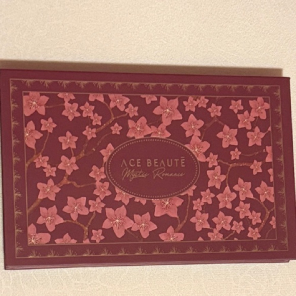 Ace Beaute Floral Fantasy Eyeshadow Palette - Rose and Chocolate